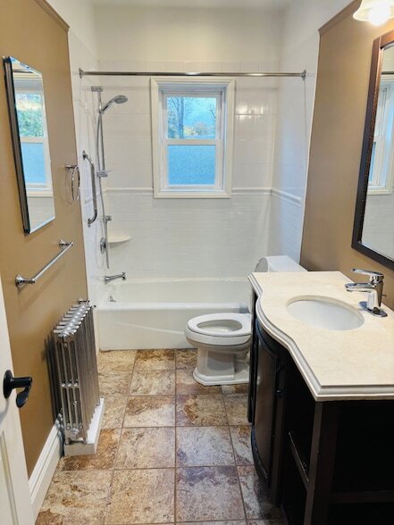 Building Photo - 0 Grove St