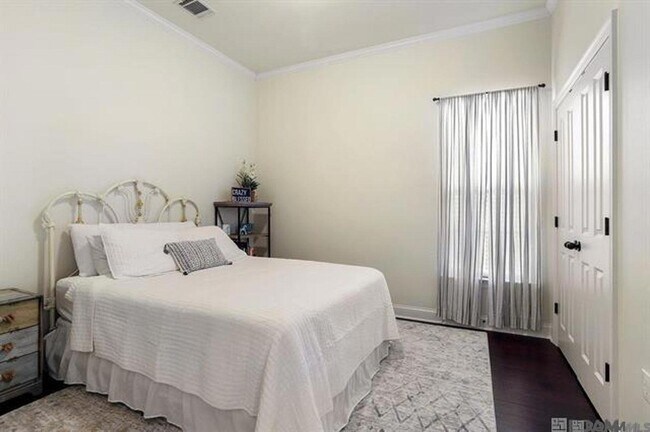 Building Photo - 14449 Royal Villa Dr