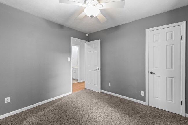 Building Photo - 609 Maxwood Ct