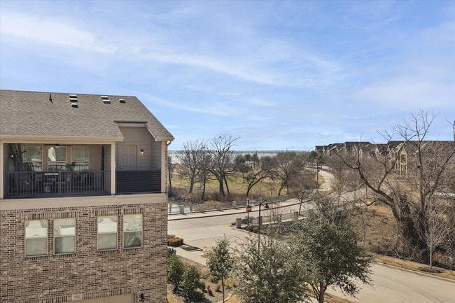 Building Photo - 7808 Manilla Dr