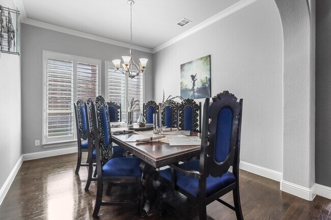 Building Photo - 1104 Steele Ln