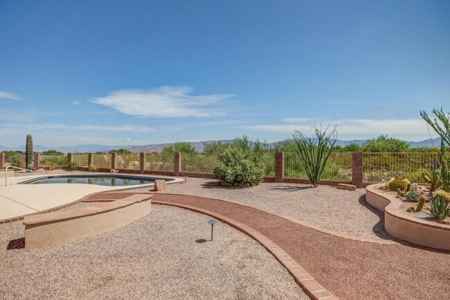 Building Photo - 14059 E Fairway Bluff Ct