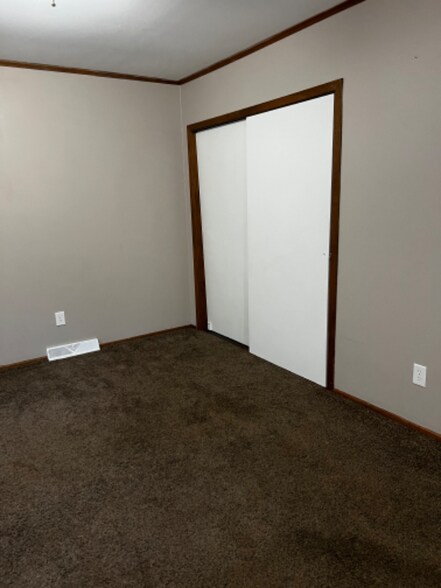 Building Photo - 3526 S Downtain St