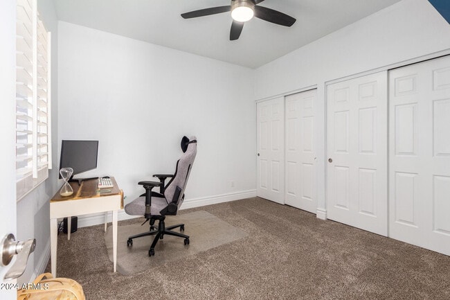 Building Photo - 7558 N Vía De La Luna