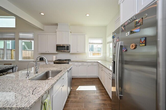 Building Photo - 1535 Cathedral Bend Drive