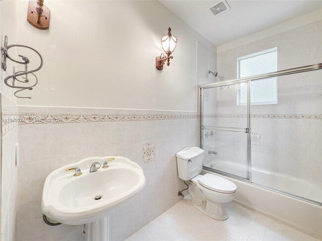 Building Photo - 8480 SW 98th St