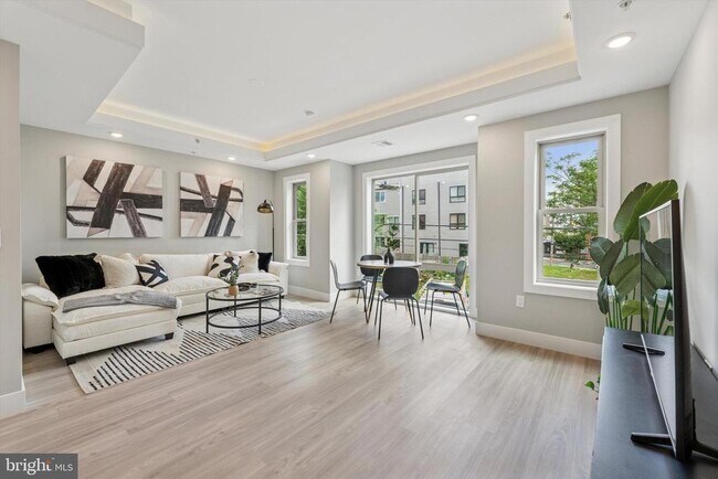 Building Photo - 2401 N 2nd St