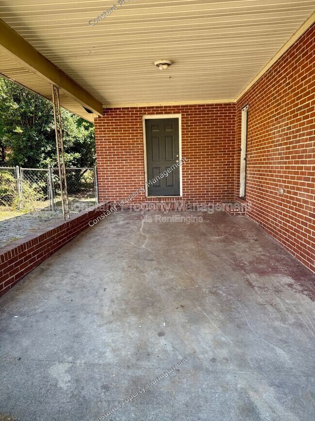 Building Photo - 141 Ruby Dr