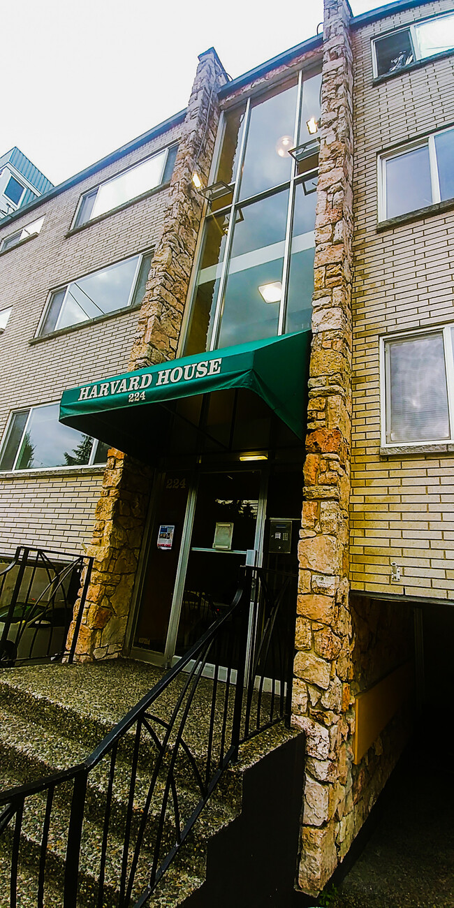 Building Photo - Harvard House Apartments