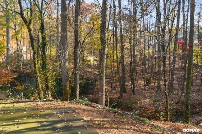 Building Photo - 1590 Highland Farm Dr