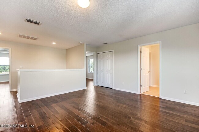 Building Photo - 500 Howland Drive