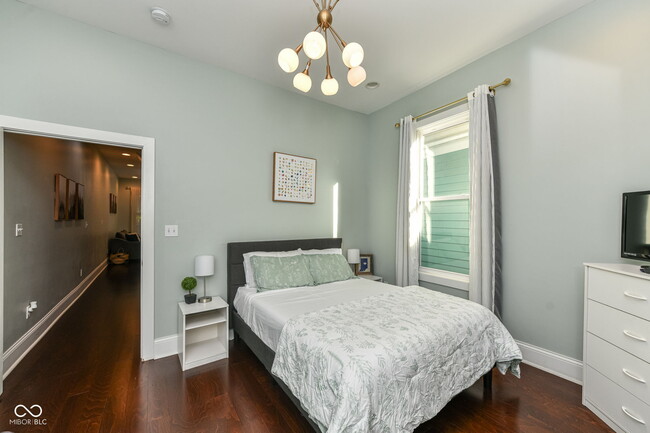 Building Photo - 1244 S Talbott St