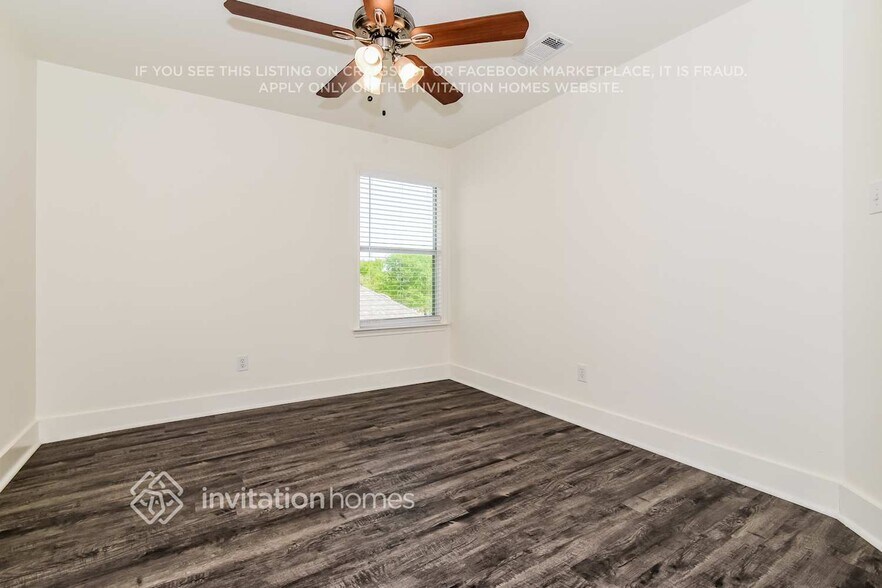 Building Photo - 1008 Hayden Ln