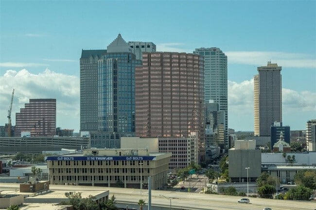 Building Photo - 1120 E Kennedy Blvd