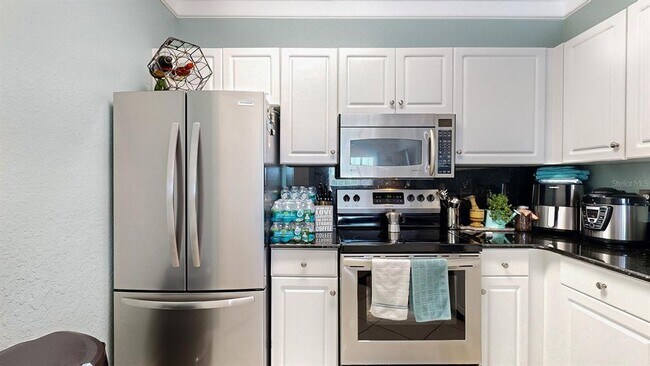 Building Photo - 4345 Bayside Village Dr