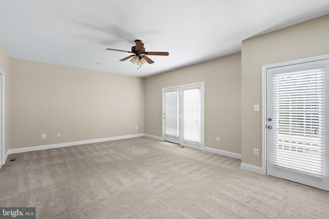 Building Photo - 10228 Nuthatch Dr