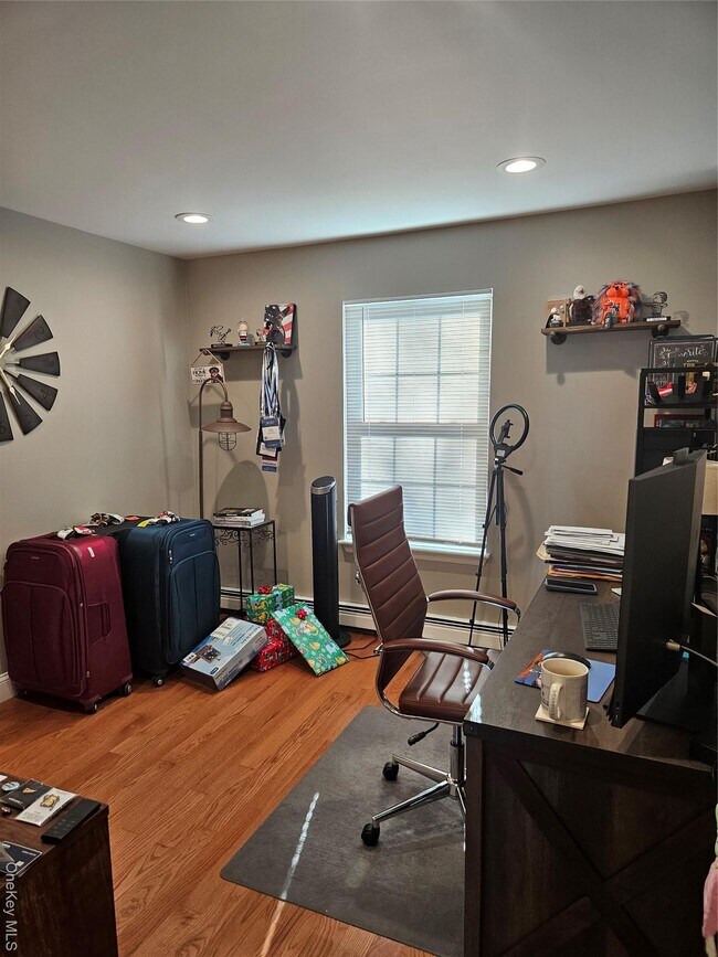 Building Photo - 20 Lexington Hills Rd