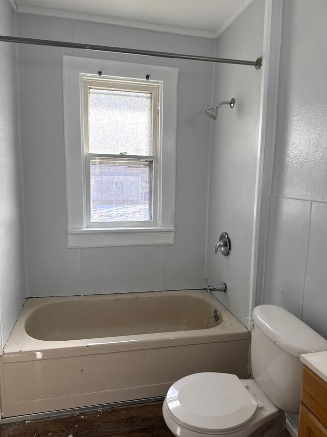 Building Photo - 2200 S 13th St