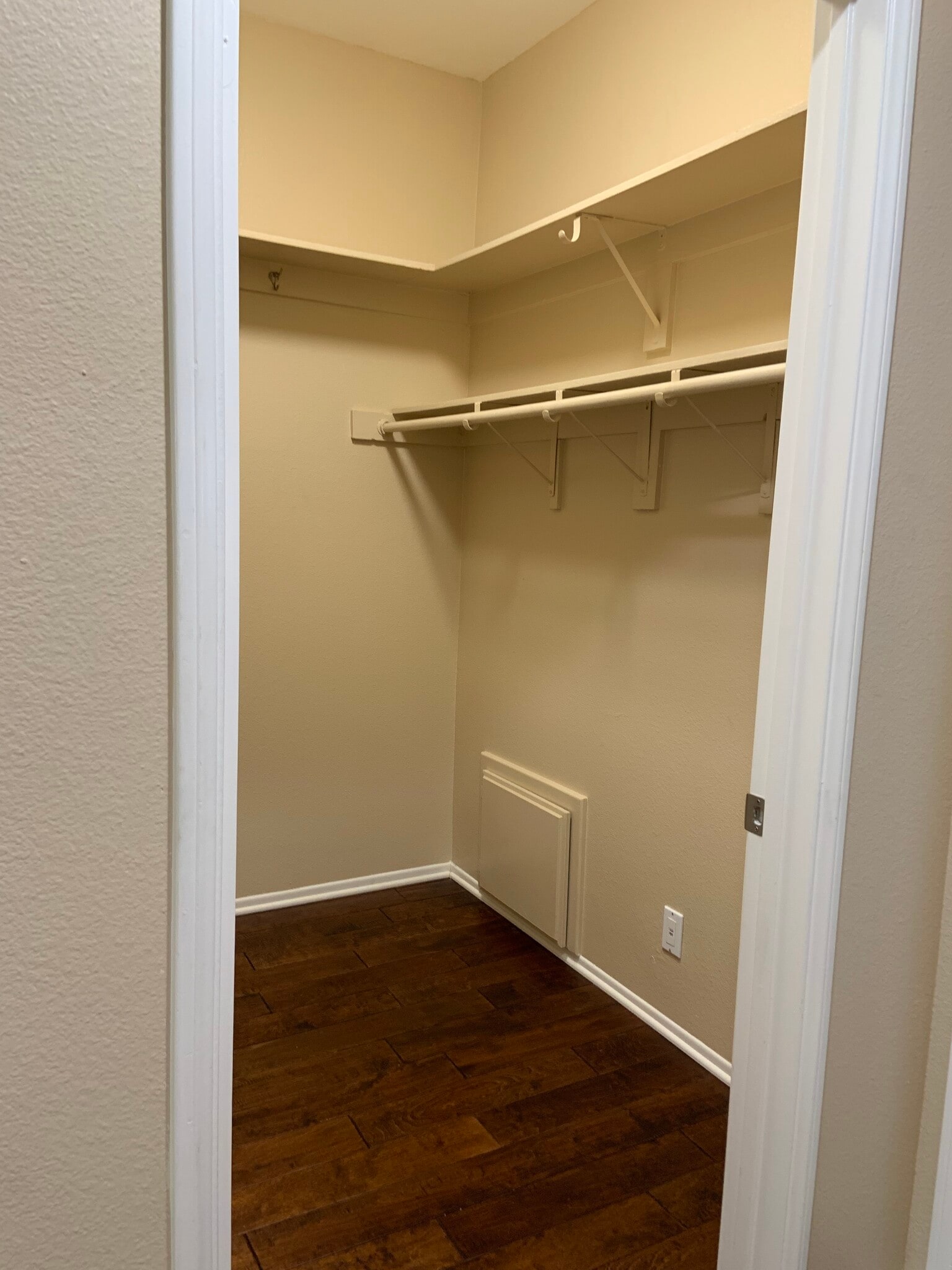 Primary walk-in-closet - 14415 Benefit St