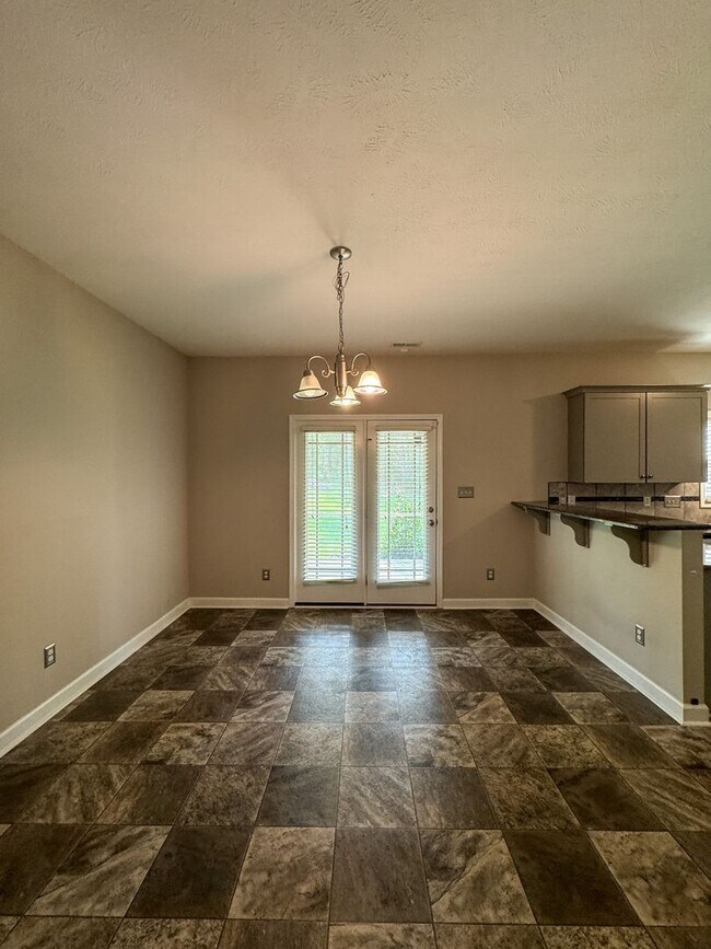 Building Photo - 267 High Leaf Dr