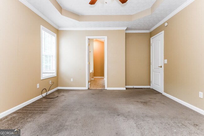 Building Photo - 145 Tara Way