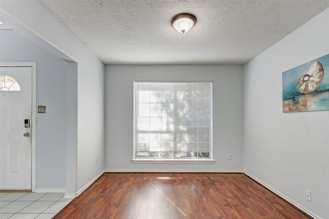 Building Photo - 7027 Atasca Creek Dr
