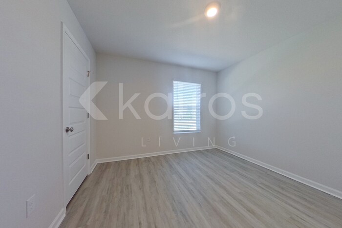 Building Photo - 4618 Malay Cir