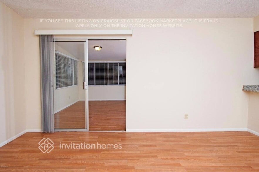 Building Photo - 1632 E Broadmor Dr