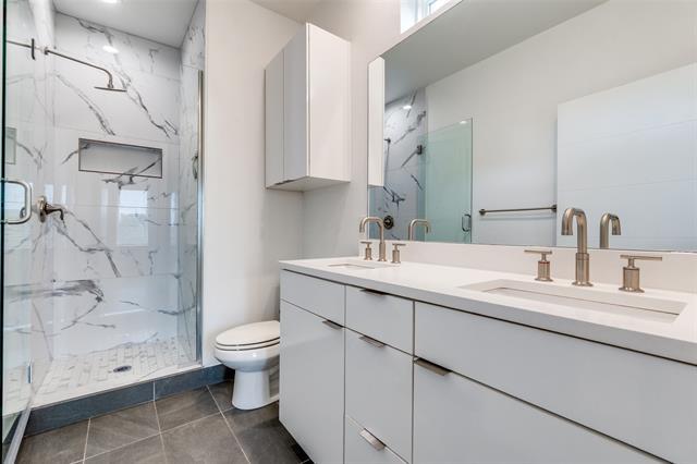 Building Photo - 1828 N Garrett Ave