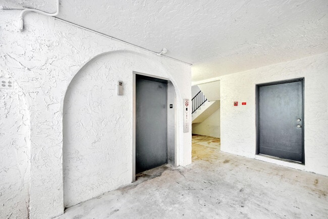 Building Photo - 3360 Spanish Moss Terrace