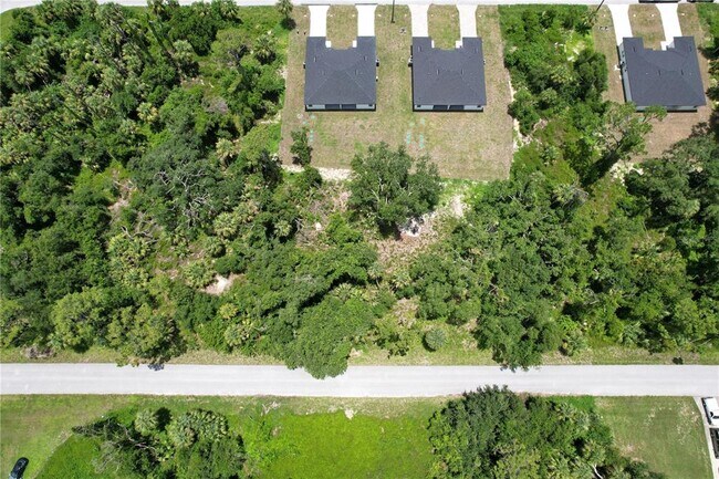 Building Photo - 17072 Byron Ave