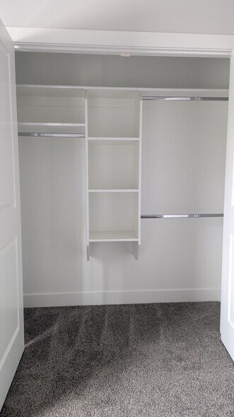 Building Photo - 180 W 1575 N