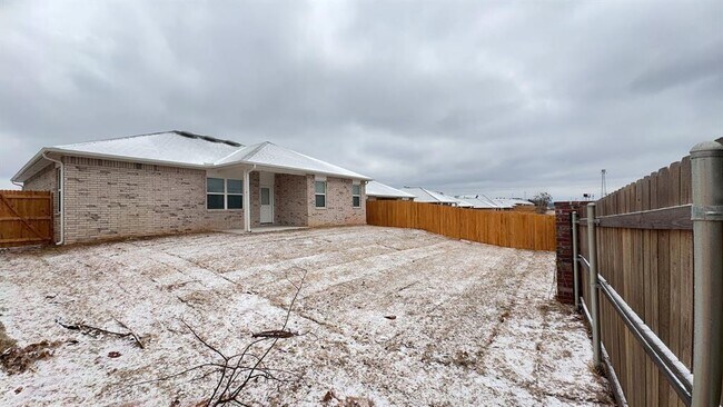 Building Photo - 4308 NE 123rd St