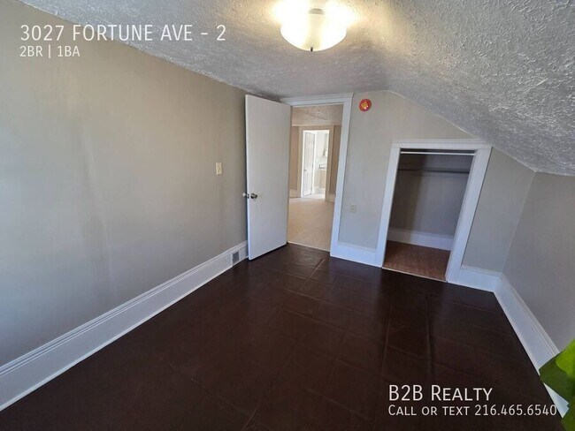 Building Photo - 3027 Fortune Ave