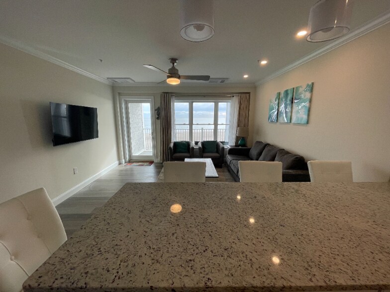 Building Photo - 315 Ocean Blvd