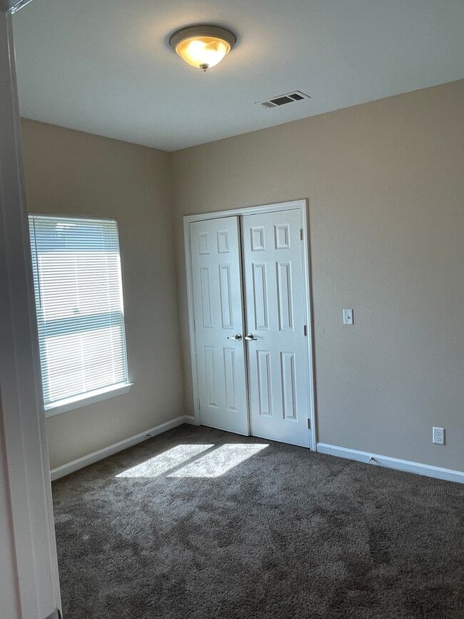 Building Photo - 9245 Cedar Ct