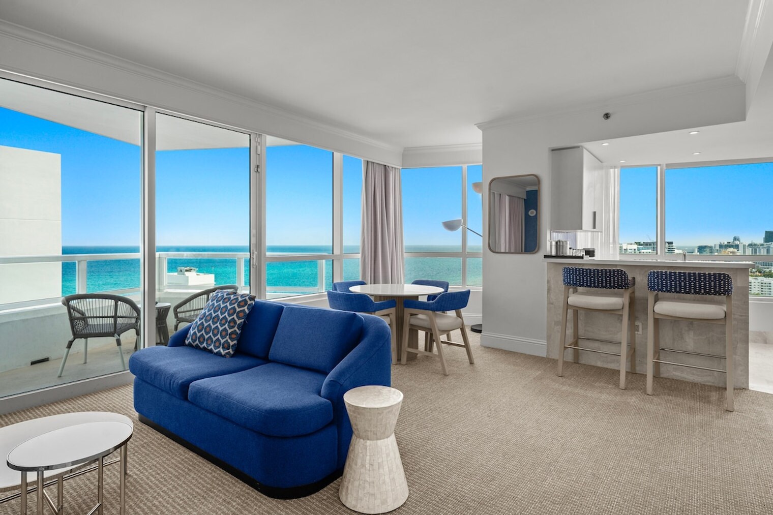 Building Photo - 4441 Collins Ave