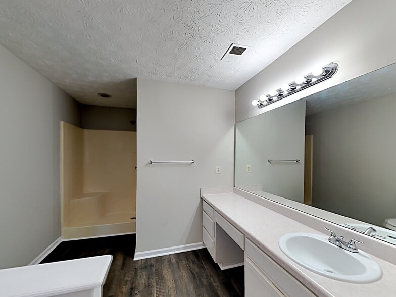 Building Photo - 624 Pennybrook Ln