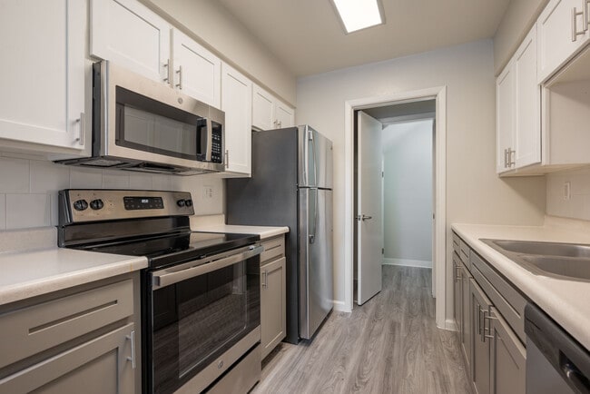 Building Photo - Chelsea Village Apartments