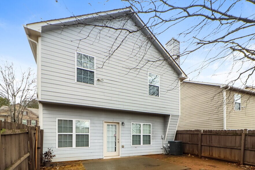 Building Photo - 5331 Apple Grove Rd NE