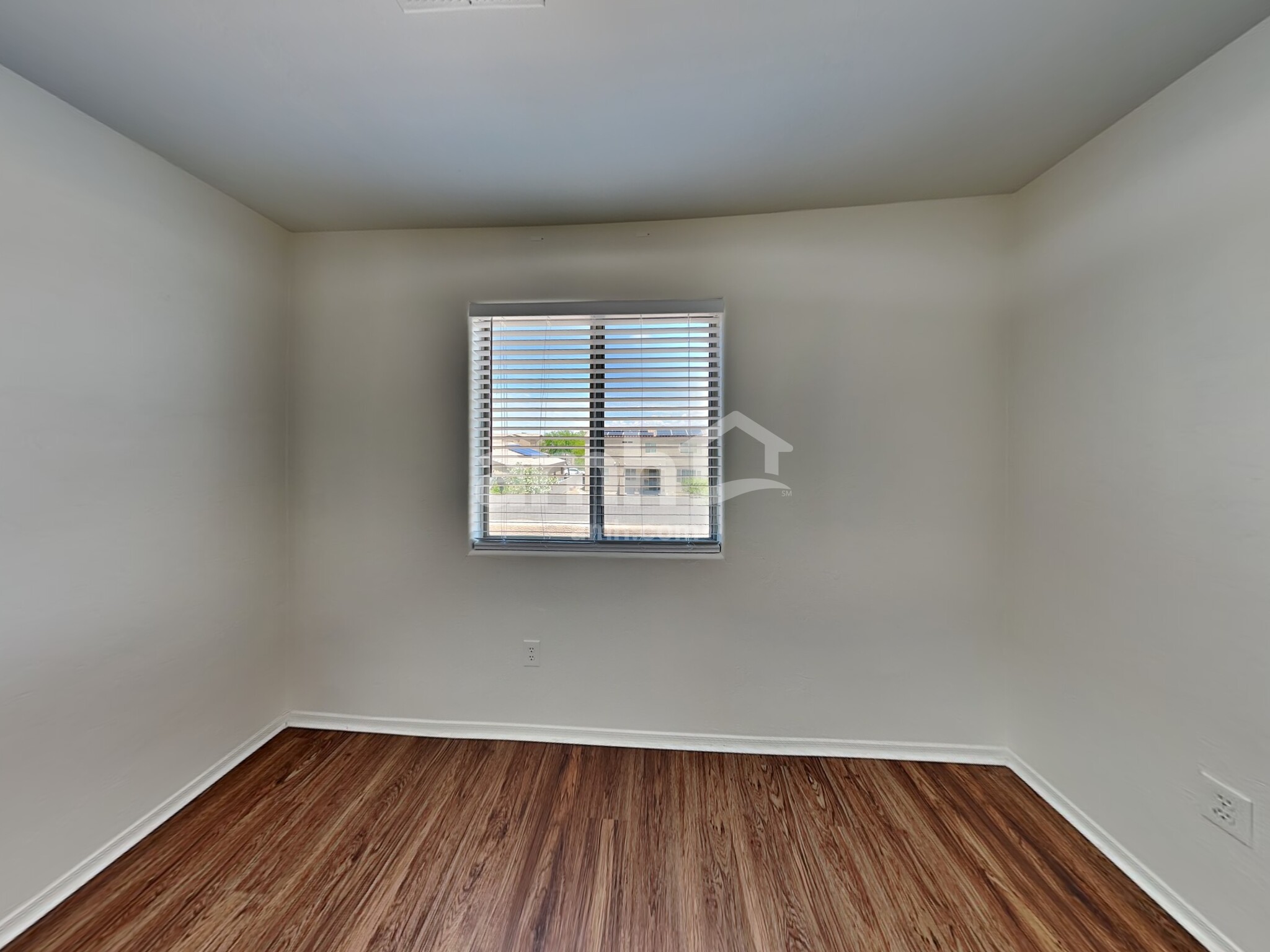 Building Photo - 6613 E Gehrig Ln