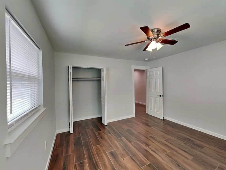 Building Photo - 2852 Scarlet Rd