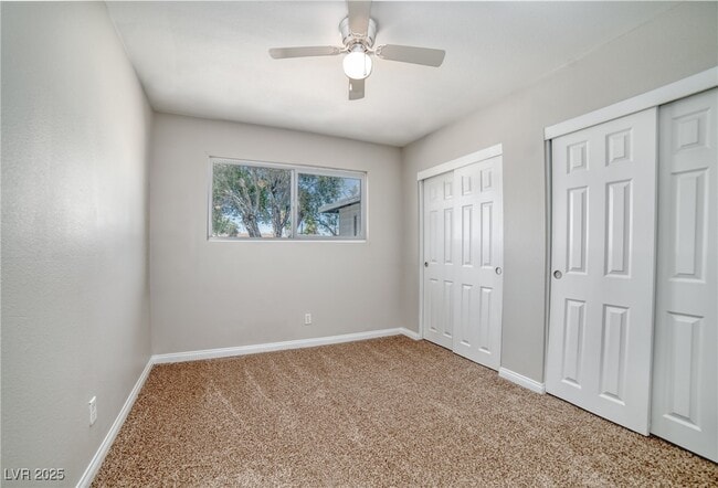Building Photo - 2825 Kings Way