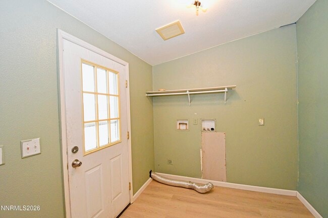 Building Photo - 10740 Geurts Ln