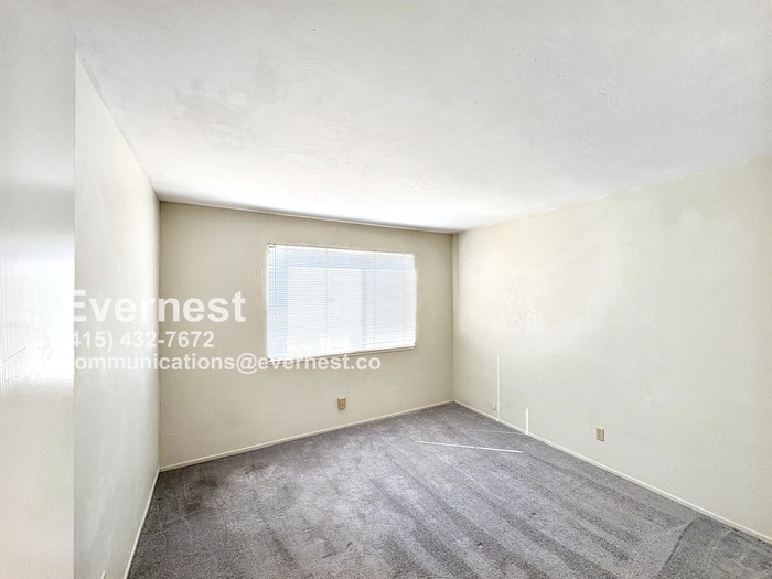 Building Photo - 868 Peralta Ave