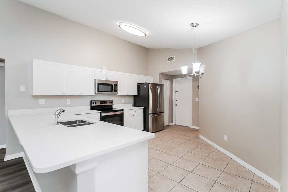 Building Photo - 1352 Foxboro Dr