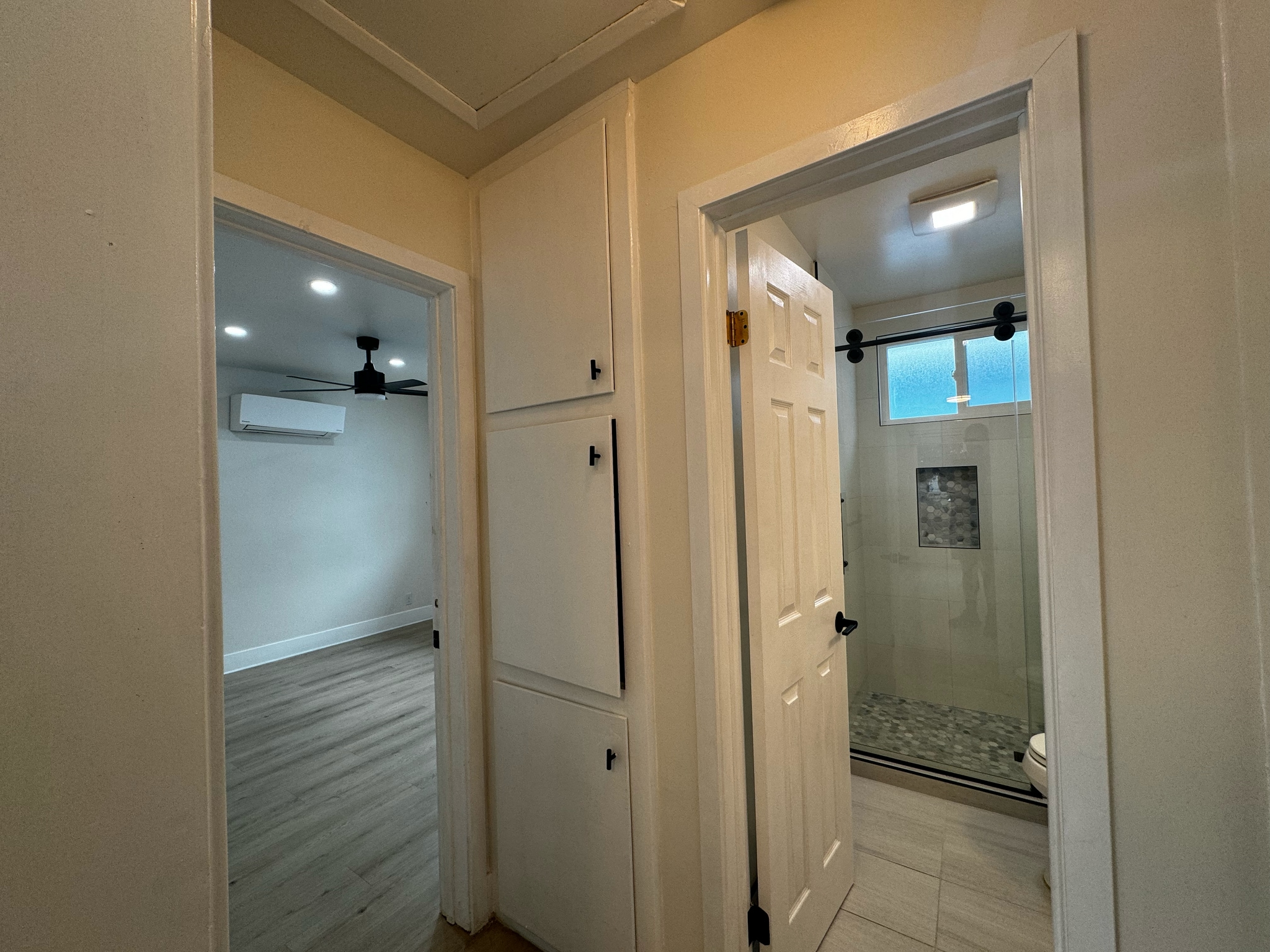 Building Photo - 4110 E Wilton St