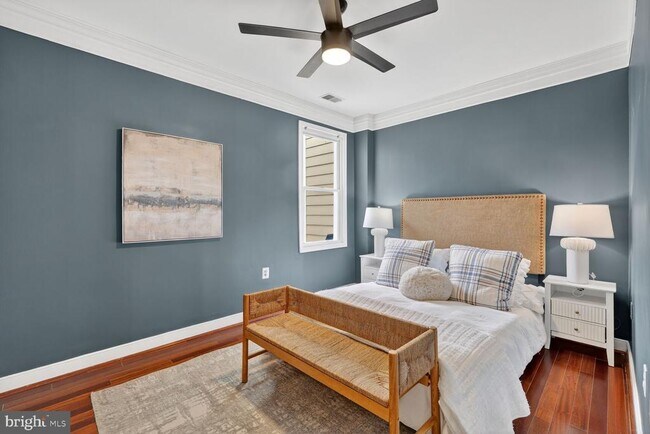 Building Photo - 4822 5th St NW