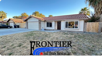 Building Photo - Beautiful 4 Bed 2 Bath FOR RENT!