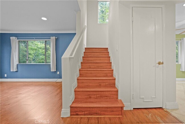 Building Photo - 5217 Satsuma Ave